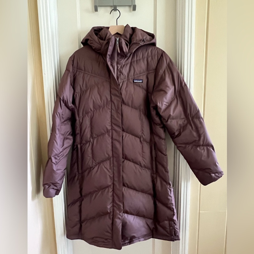 Patagonia Women’s Down With It Parka, Size XL